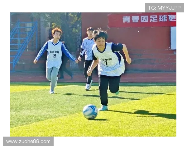 先烈中路小学足球明星展现青春风采助力校园体育文化发展