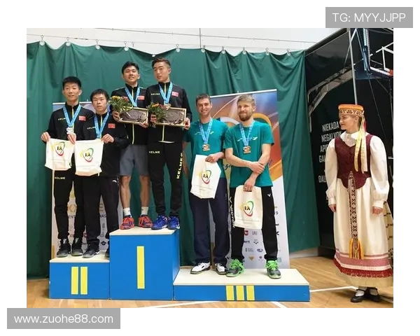 南京羽毛球队与成都羽毛球队赛后状态分析与复盘探讨